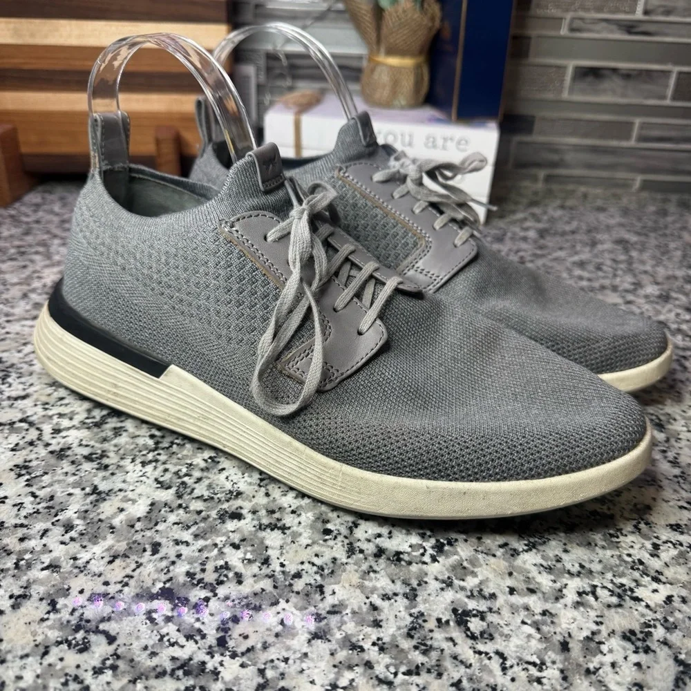 Wolf & Shepard | Unisex Men's or Women's SwiftKnit™ Derby Casual Sneakers